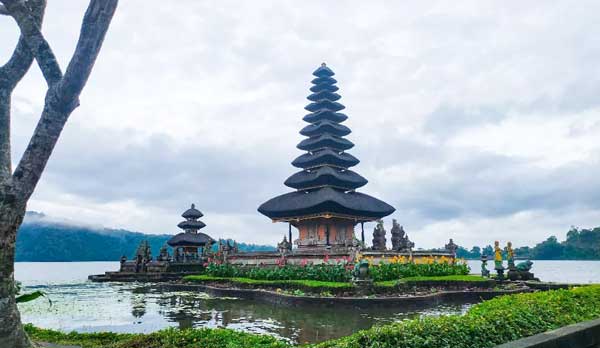 Pura Ulundanu Bedugul